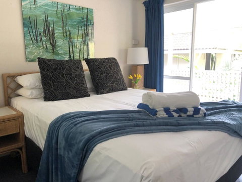 Relax At Reef Resort - Accommodation Kalgoorlie 2