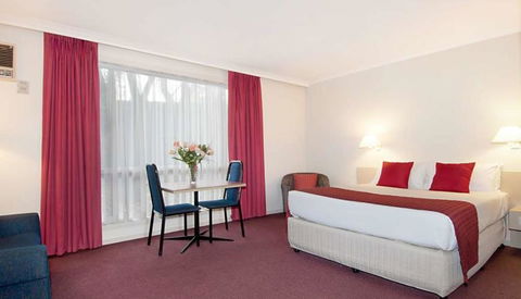 Ringwood Lake Inn - Accommodation Kalgoorlie 1