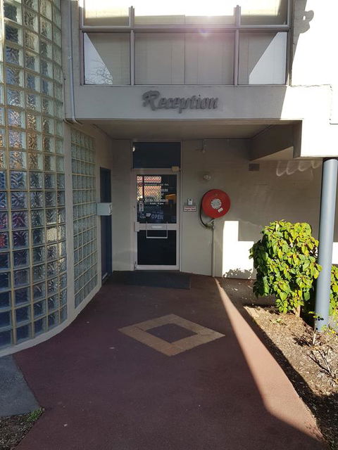 Ringwood Lake Inn - Accommodation Kalgoorlie 3