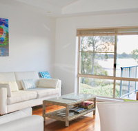 Riverside Views Hawks Nest - Accommodation Kalgoorlie