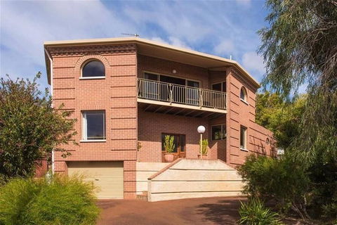 Romeo & Juliet - Accommodation Kalgoorlie 0