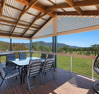 Rosamund House in Broke 4br House in walking distance to Cellar Doors - Accommodation Kalgoorlie