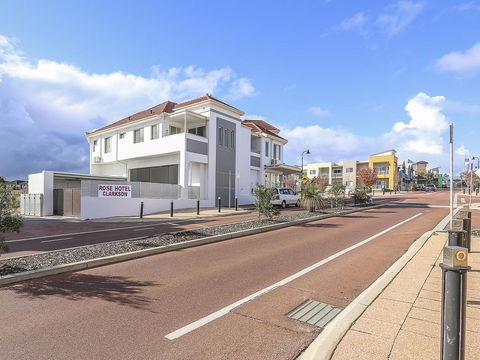 Rose Hotel Clarkson - Accommodation Kalgoorlie 2