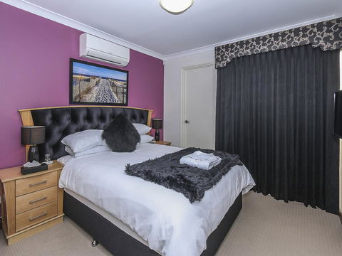Rose Hotel Clarkson - Accommodation Kalgoorlie 3