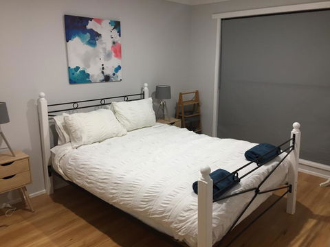 Rosebud Holiday Retreat - 700m To The Beach - Accommodation Kalgoorlie 3