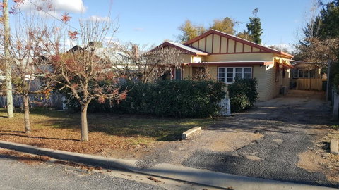 Rosslyn Cottages - Accommodation Kalgoorlie 1