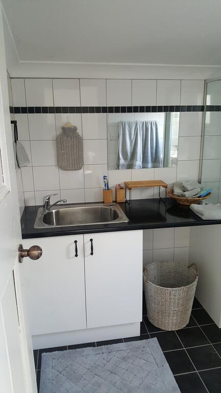 Rosslyn Cottages - Accommodation Kalgoorlie 2