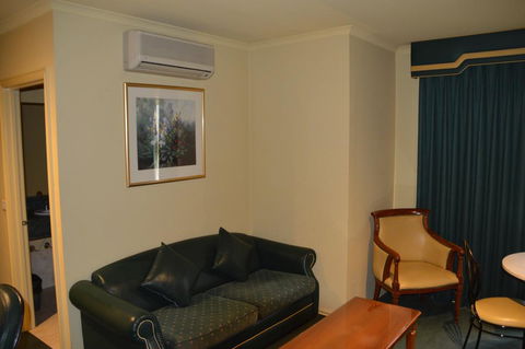 Rowville International Hotel - Accommodation Kalgoorlie 1