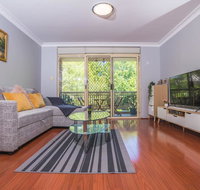Rustic Hardwood 2 Bedroom Apartment in Randwick - Accommodation Kalgoorlie