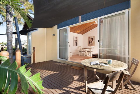 SAILS TWO - INVERLOCH - Accommodation Kalgoorlie 0
