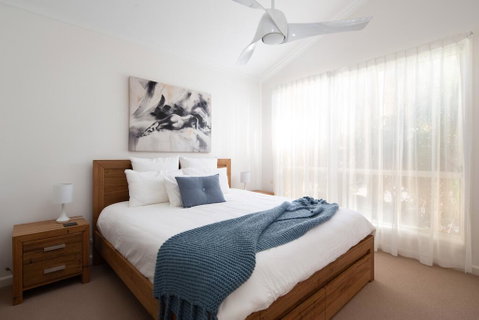 SAILS TWO - INVERLOCH - Accommodation Kalgoorlie 1