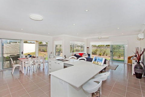 SALTY PAUSE @ BONDI HOUSE - Accommodation Kalgoorlie 1