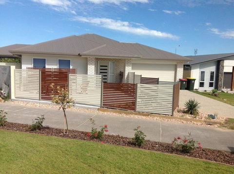 SALTY PAUSE @ BONDI HOUSE - Accommodation Kalgoorlie 0