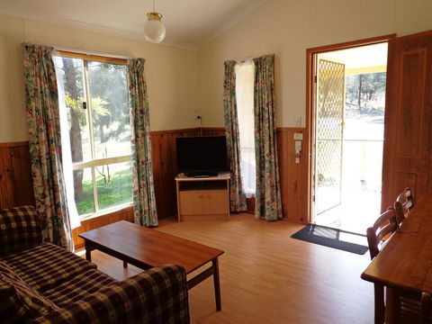 Sandy Hollow Tourist Park - Accommodation Kalgoorlie 1