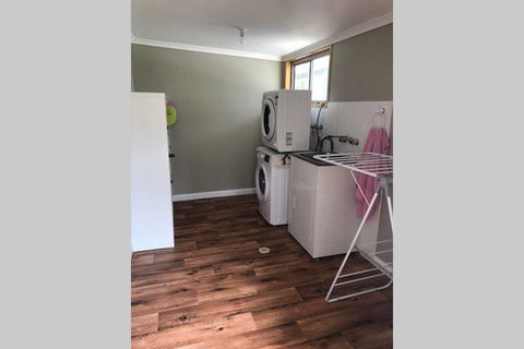 SAREAL PARK - Accommodation Kalgoorlie 2