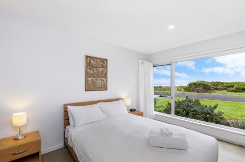 Sea-Lit - South Beach - Accommodation Kalgoorlie 2