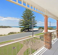SEASCAPE - An Enticing Lakeside Escape - Accommodation Kalgoorlie