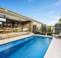 Serenity on Seaview Boutique retreat with pool by the beach - Accommodation Kalgoorlie