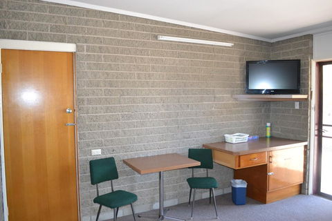 Shamrock Hotel Motel Balranald - Accommodation Kalgoorlie 3