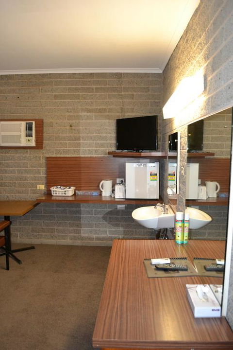 Shamrock Hotel Motel Balranald - Accommodation Kalgoorlie 1