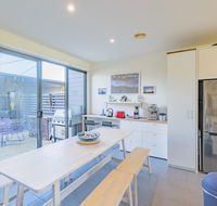 Shore to Relax - Family or Corporate Bookings Only - Accommodation Kalgoorlie
