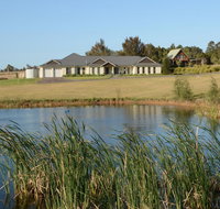 Silver Springs Estate 4br house  6br house with Wifi Pool. Fireplace Views Olives and Space - Accommodation Kalgoorlie