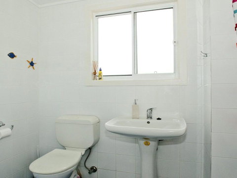Silvermere Cottage - A Cosy Family Getaway - Accommodation Kalgoorlie 2