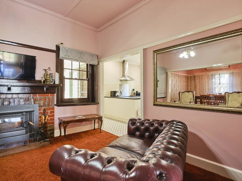Skymirror Cottage - Accommodation Kalgoorlie 2