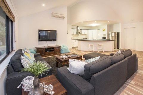 Snoozeaway - Accommodation Kalgoorlie 3