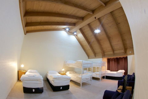 Snow Ski Apartments 38 - Accommodation Kalgoorlie 3