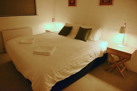 Snow Ski Apartments 38 - Accommodation Kalgoorlie 1