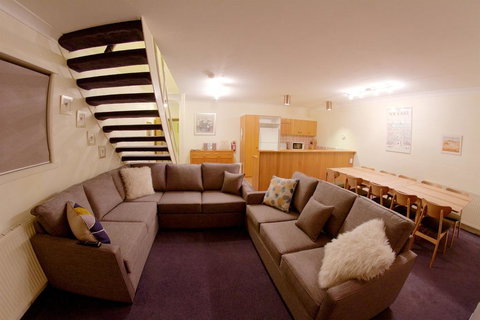 Snow Ski Apartments 38 - Accommodation Kalgoorlie 2