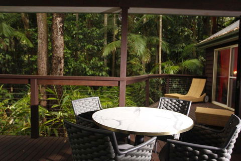 Songbirds Rainforest Retreat - Accommodation Kalgoorlie 1
