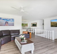 Sounds by the Sea - open plan living metres to beach - Accommodation Kalgoorlie