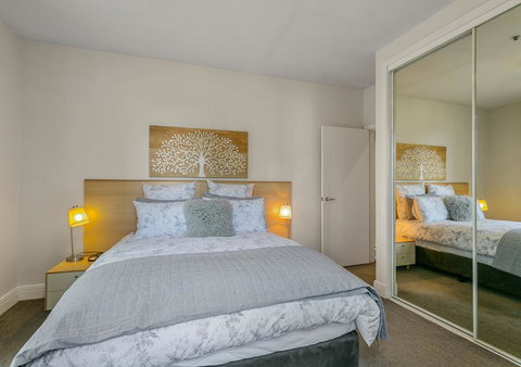South Yarra Delight - Car Park, Wifi And Swimming Pool - Accommodation Kalgoorlie 1