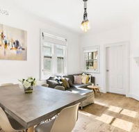 Spacious Harbour View 4bd home in Sydney CBD - Accommodation Kalgoorlie