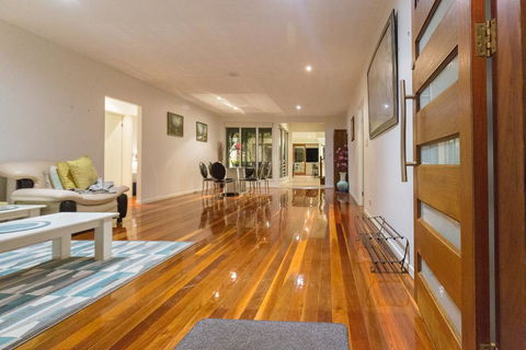 Spacious House In Heart Of Surfers Paradise - Accommodation Kalgoorlie 0