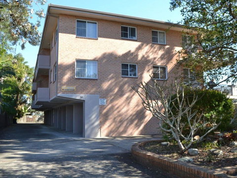 St James 6, Stylish Airconditioned Retreat - Accommodation Kalgoorlie 3