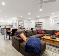 StayCentral - Rosanna Luxurious Mansion - Accommodation Kalgoorlie