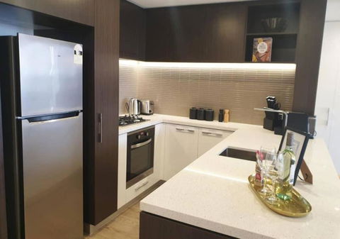 STH2 - Stunning Resort Style 1BR W Wifi Gym 4 Ppl - Accommodation Kalgoorlie 3