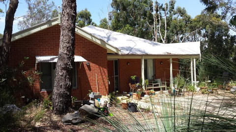 Stringybark Hills Retreat - Accommodation Kalgoorlie 1