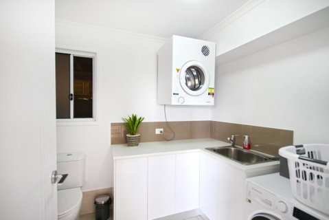 STUNNING HOME WITH SPECTACULAR VIEWS AND CLOSE TO THE BEACH - Accommodation Kalgoorlie 1