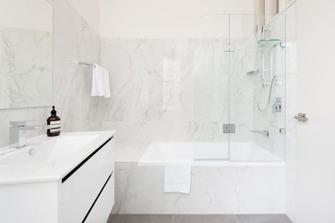 STUNNING SYDNEY HOME 9 - Accommodation Kalgoorlie 3