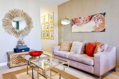 Stylish 1 Bedroom Apartment Amazing City Views - Accommodation Kalgoorlie 0