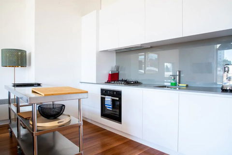 Stylish Warehouse Convert 2 Bedroom Apartment - Accommodation Kalgoorlie 1