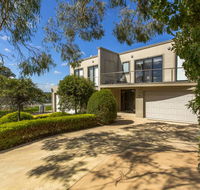 STYLISH SUN-DRENCHED AND SOPHISTICATED - Accommodation Kalgoorlie