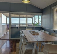 Sublime Beachfront Queenslander on the Esplanade - Accommodation Kalgoorlie