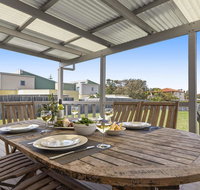 Summer Breeze - clean and simple 200m to beach - Accommodation Kalgoorlie
