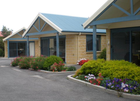 Summers Rest Units - Accommodation Kalgoorlie 0