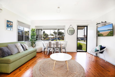 Sun Shack @ Culburra - Pet Friendly - 3 Mins To Beach - Accommodation Kalgoorlie 0